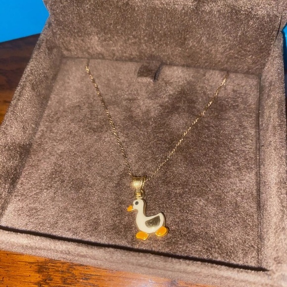 Birk’s 18K Gold Duck Necklace - Picture 3 of 7